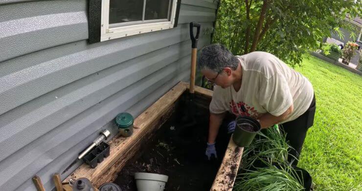 My Cedar Garden Bed Bottomed Out — Now What? #gardenfails